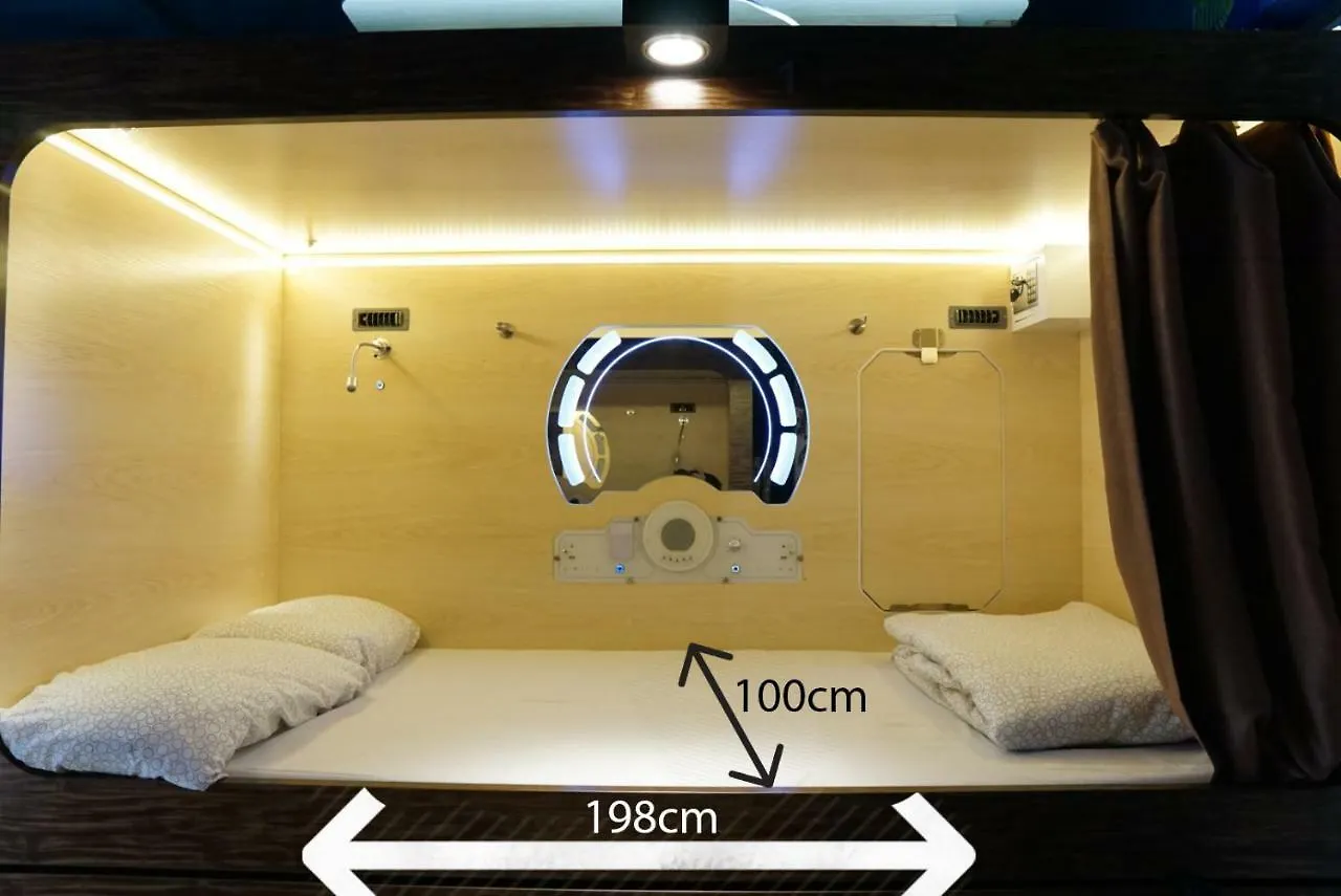 Capsule hotel Snooze Hotel Hong Kong